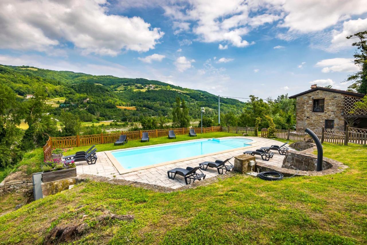 Agriturismo Il Salice Tizzano Val Parma Eksteriør billede