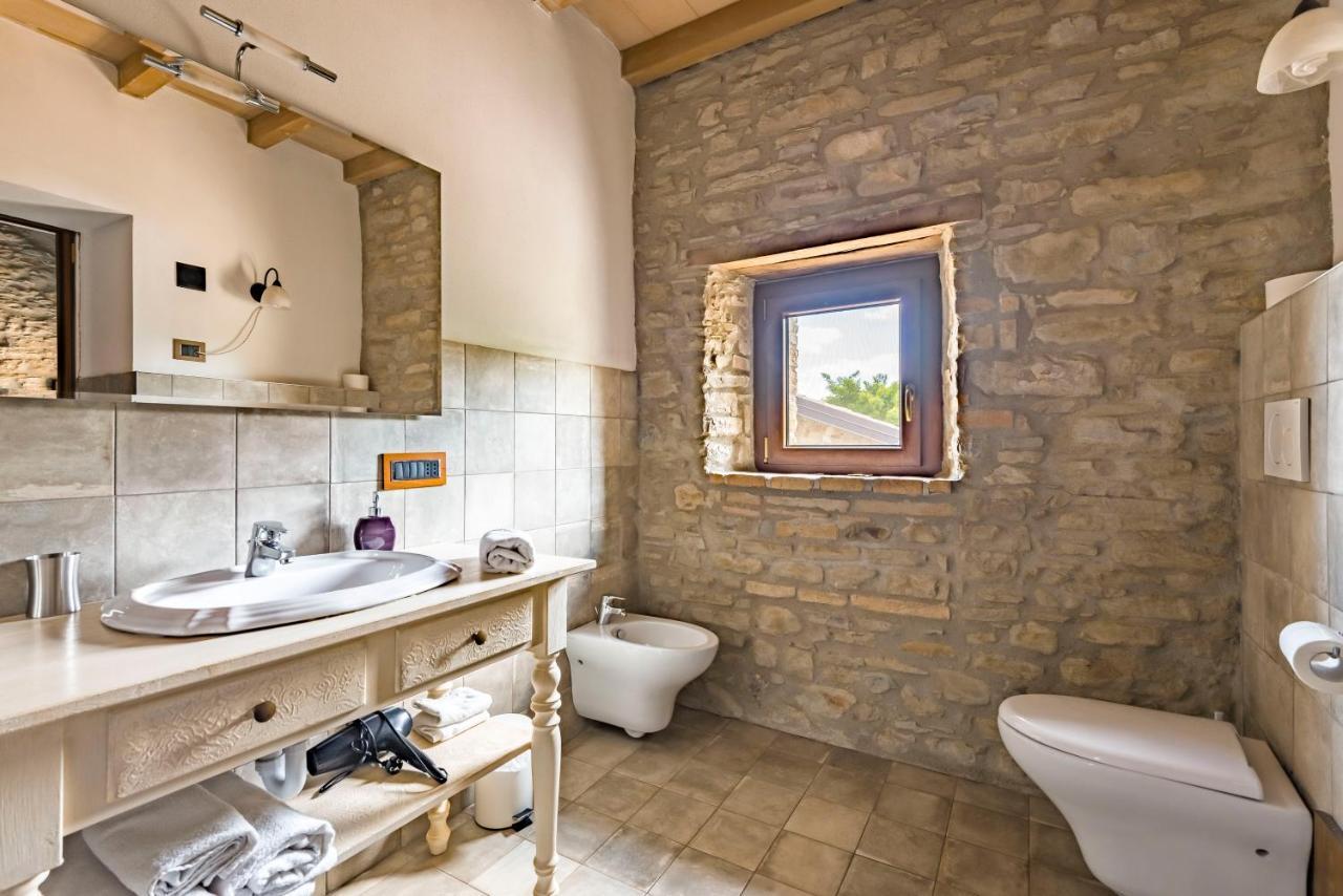 Agriturismo Il Salice Tizzano Val Parma Eksteriør billede