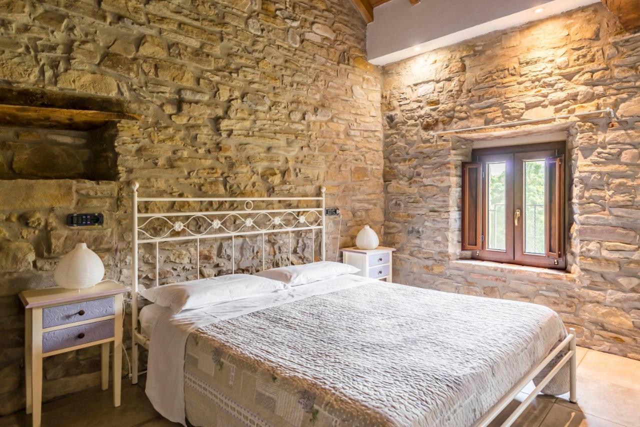 Agriturismo Il Salice Tizzano Val Parma Eksteriør billede