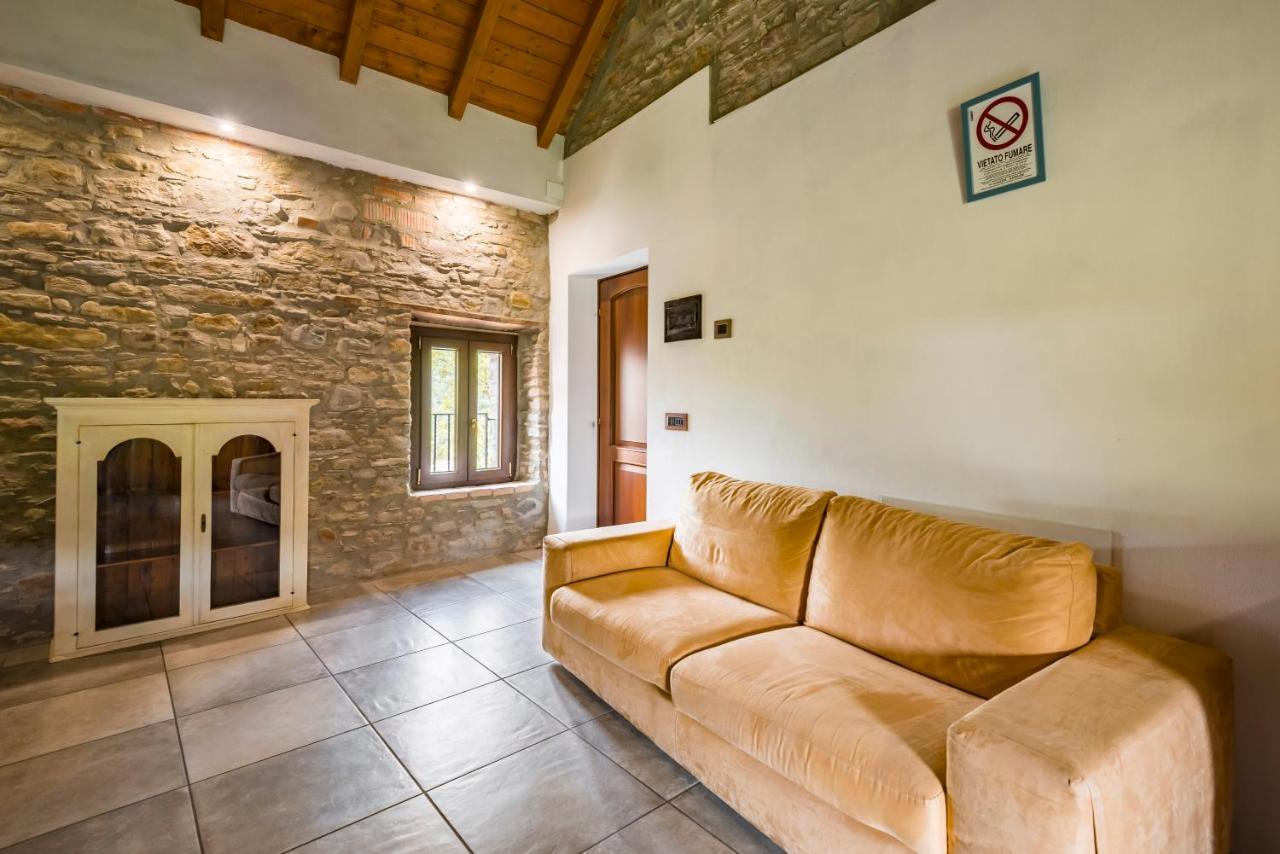 Agriturismo Il Salice Tizzano Val Parma Eksteriør billede