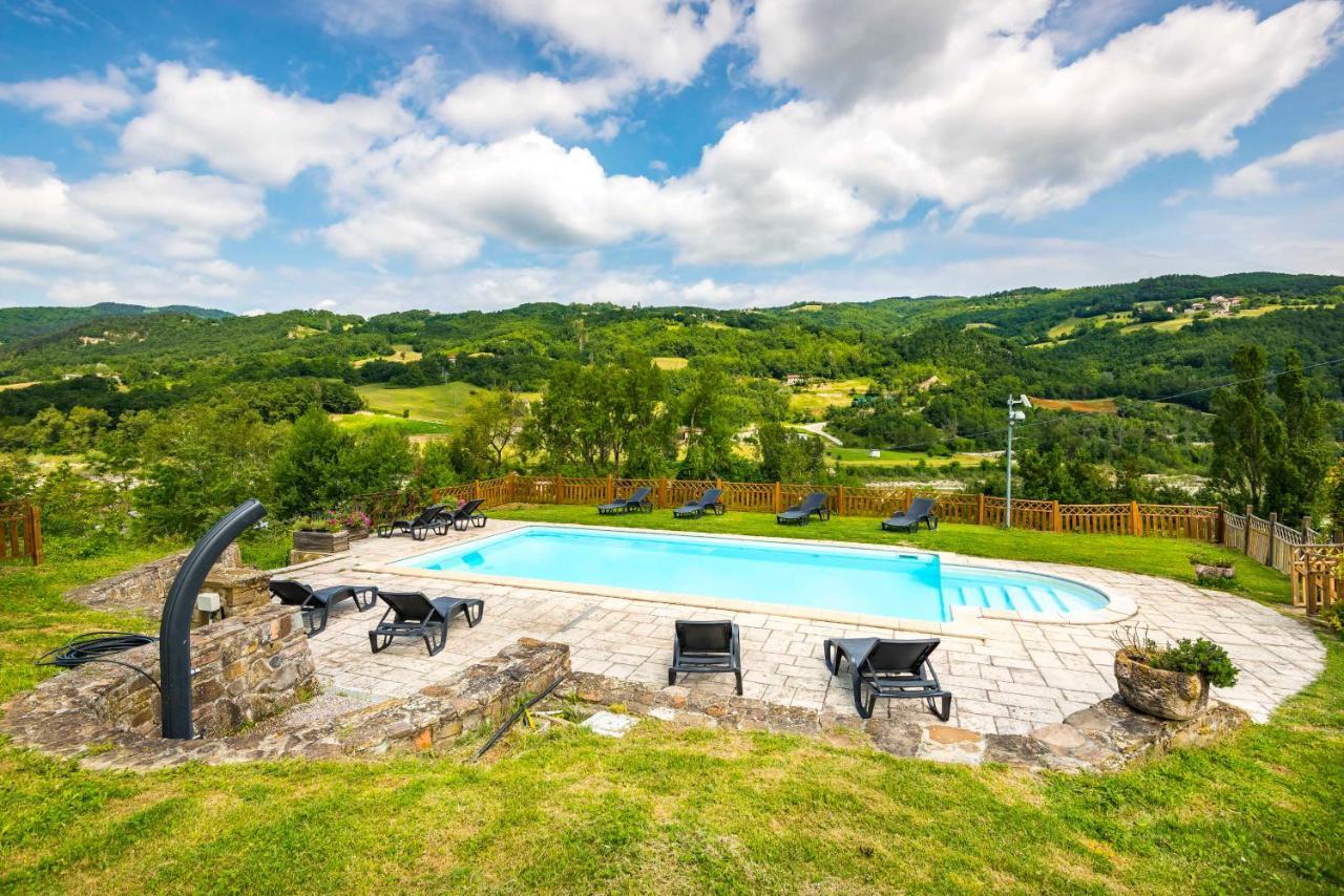 Agriturismo Il Salice Tizzano Val Parma Eksteriør billede