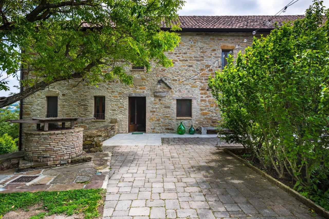 Agriturismo Il Salice Tizzano Val Parma Eksteriør billede